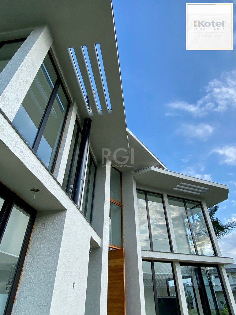 Mansão no Ocean Side para Comprar com  562,80m²