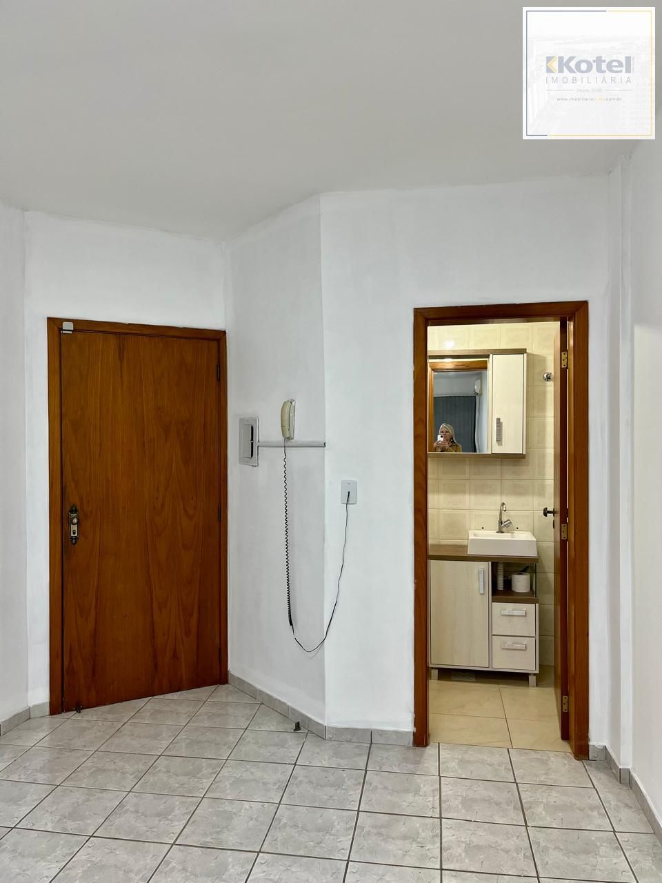SALA COMERCIAL PARA LOCAÇÃO NO BAIRRO SÃO GERALDO - PISO CERÂMICO -  01 LAVABO - 33m² DE ÁREA PRIVATIVA — foto 4