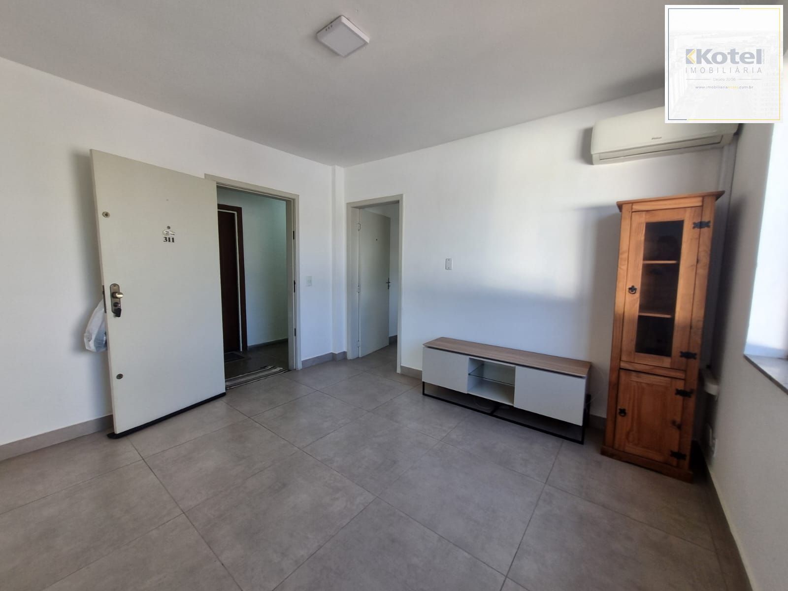 Apartamento de 2 dormitórios no bairro Partenon. — foto 2