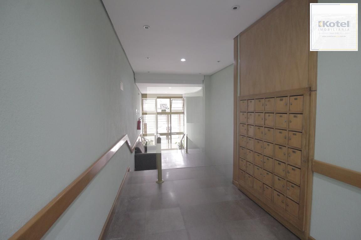 Apartamento 2 dormitórios com dependência 70m2 Moinhos de Vento Av. Cristóvão — foto 5