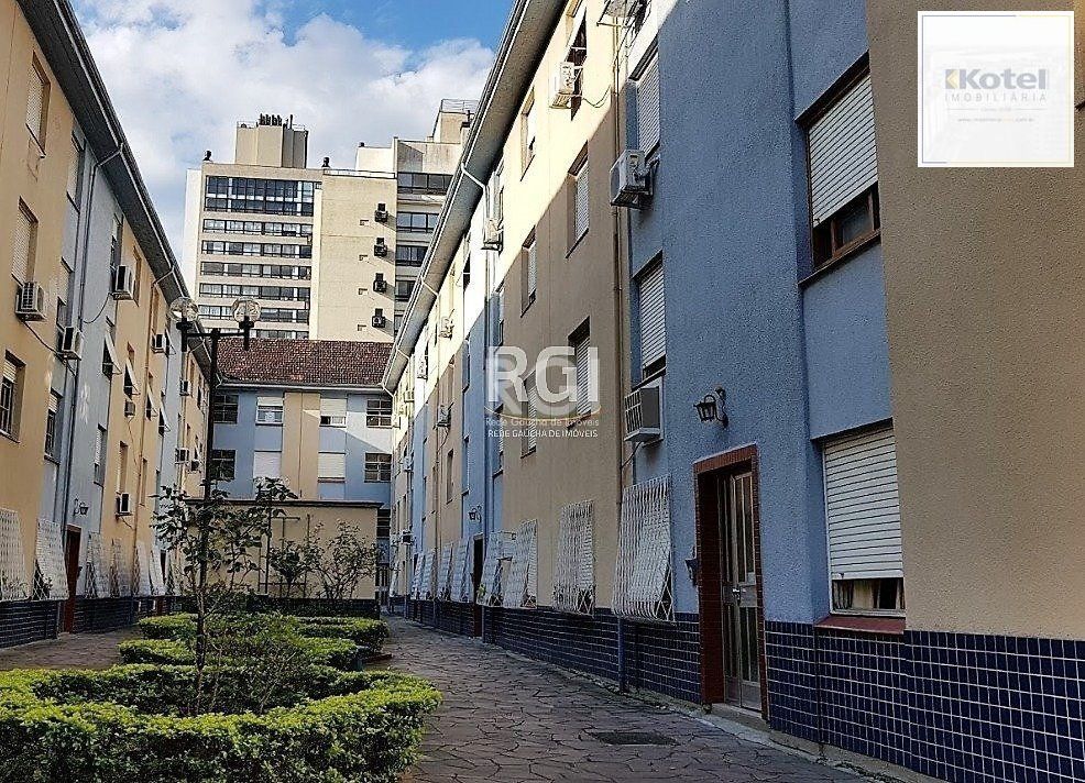 Apartamento térreo de 2 dormitórios, Menino Deus DESOCUPADO