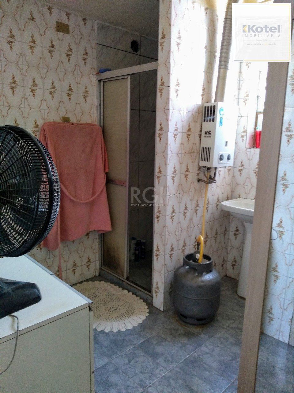 Casa para Venda - 400m², 3 dormitórios, sendo 2 suites, 2 vagas - Floresta — foto 4