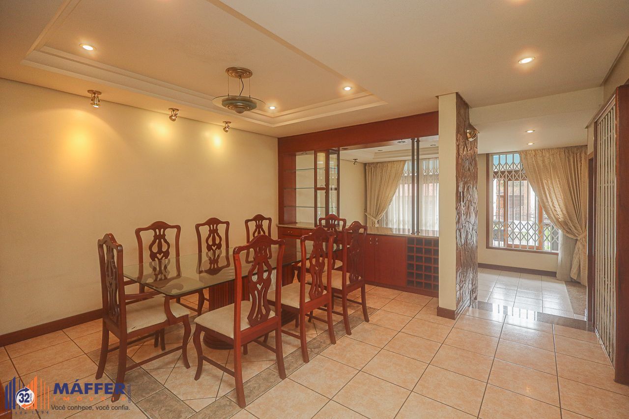 Casa, 3 quartos, 255 m² - Foto 2