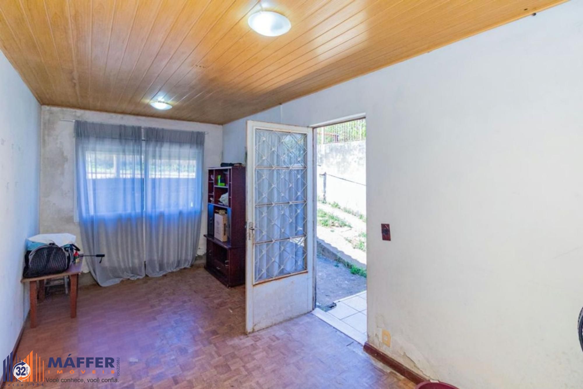 Casa de 3 quartos, 2 vagas no bairro Morro Santana