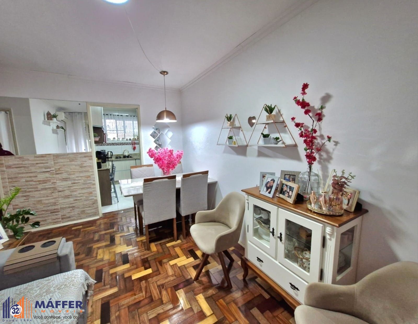 Apartamento de 2 dormitórios, no bairro Humaitá, em Porto Alegre