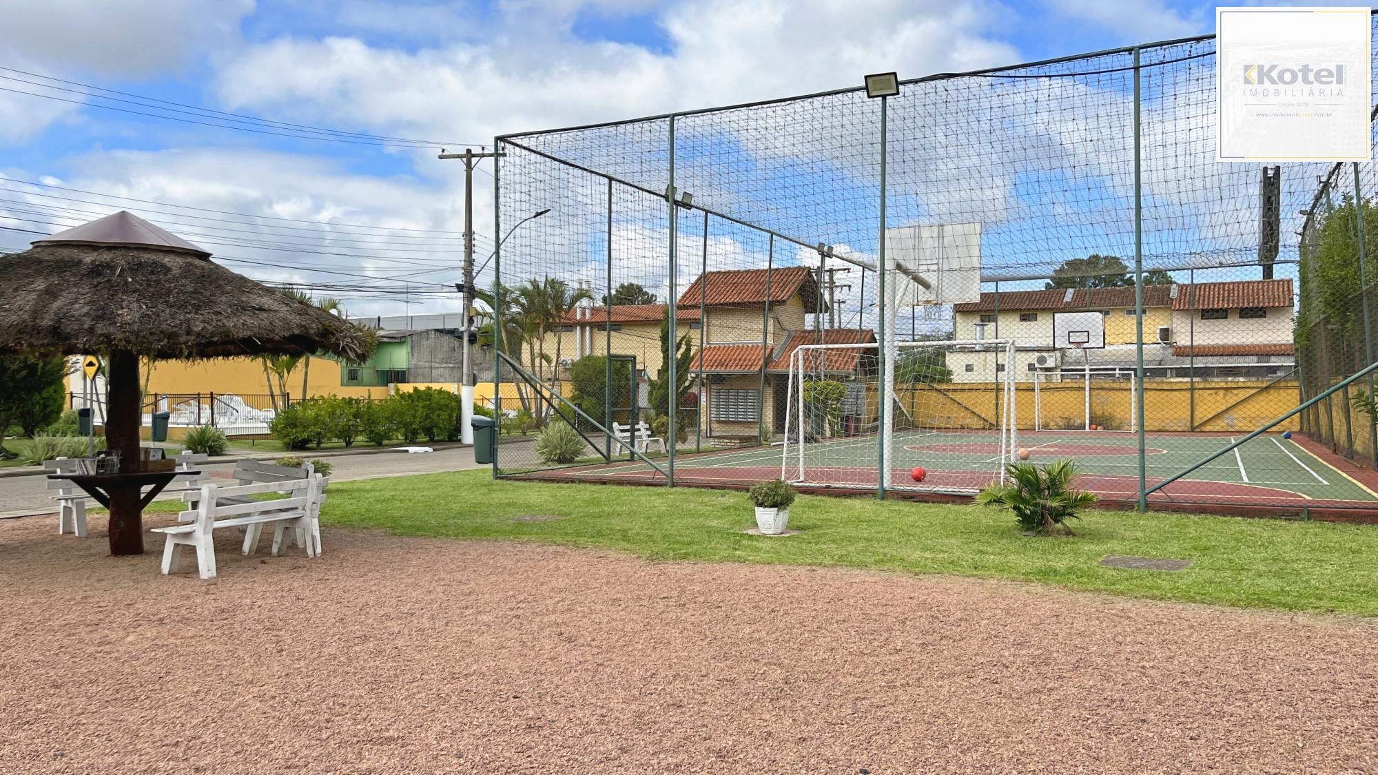 Casa Condominio para Venda - 96m², 3 dormitórios, sendo 1 suites, 2 vagas - Hípica