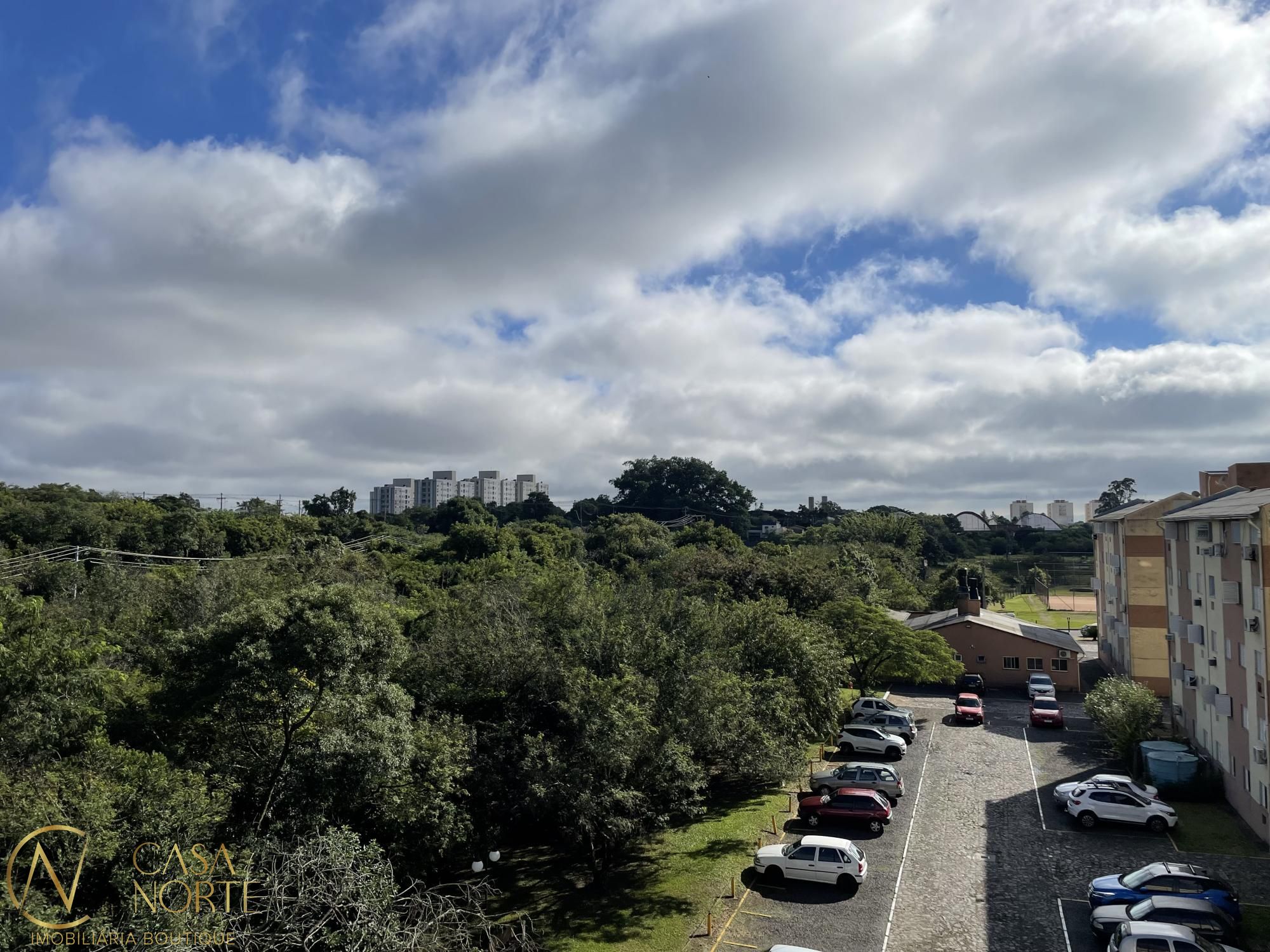 Apartamento à venda com 2 quartos, 40m², 1 vaga, Rua Paulo Renato Ketzer de Souza no bairro Rubem Berta em Porto Alegre