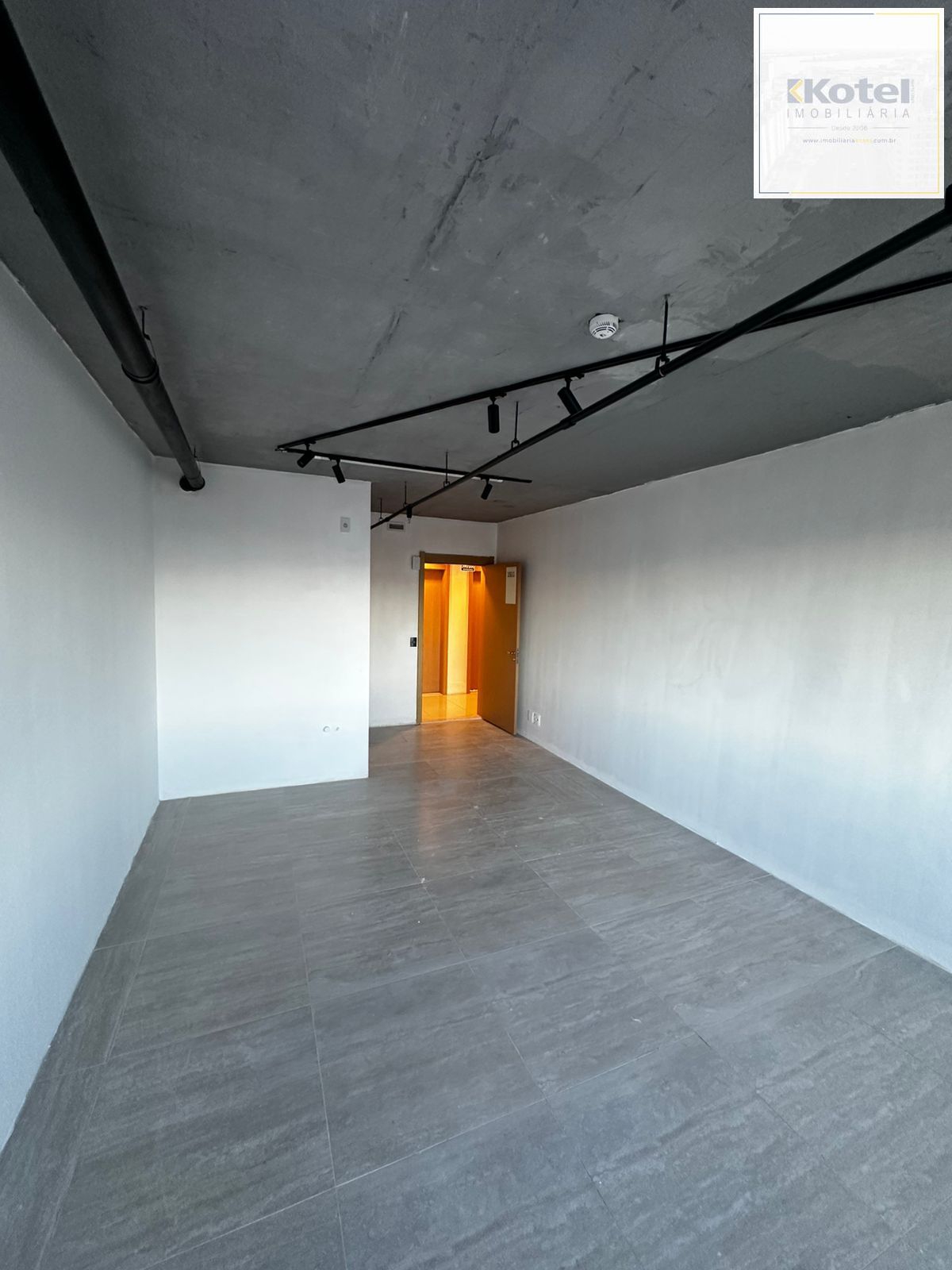 Sala Comercial à venda, 61m², Cristo Redentor - Porto Alegre — foto 4