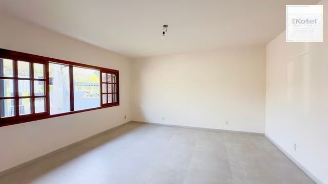 Casa térrea com 3 dormitórios, piscina, espaço gourmet com churrasqueira. — foto 5