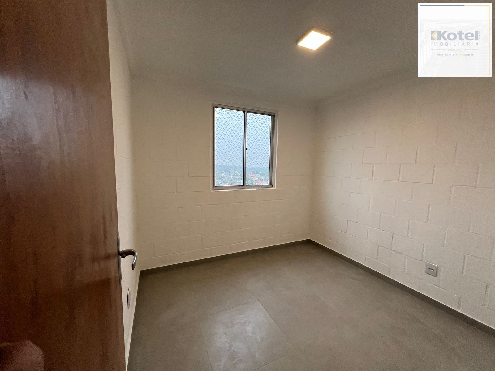 Apartamento com 2 dormitórios 1 vaga de garagem no Bairro Vila Nova Zona Sul