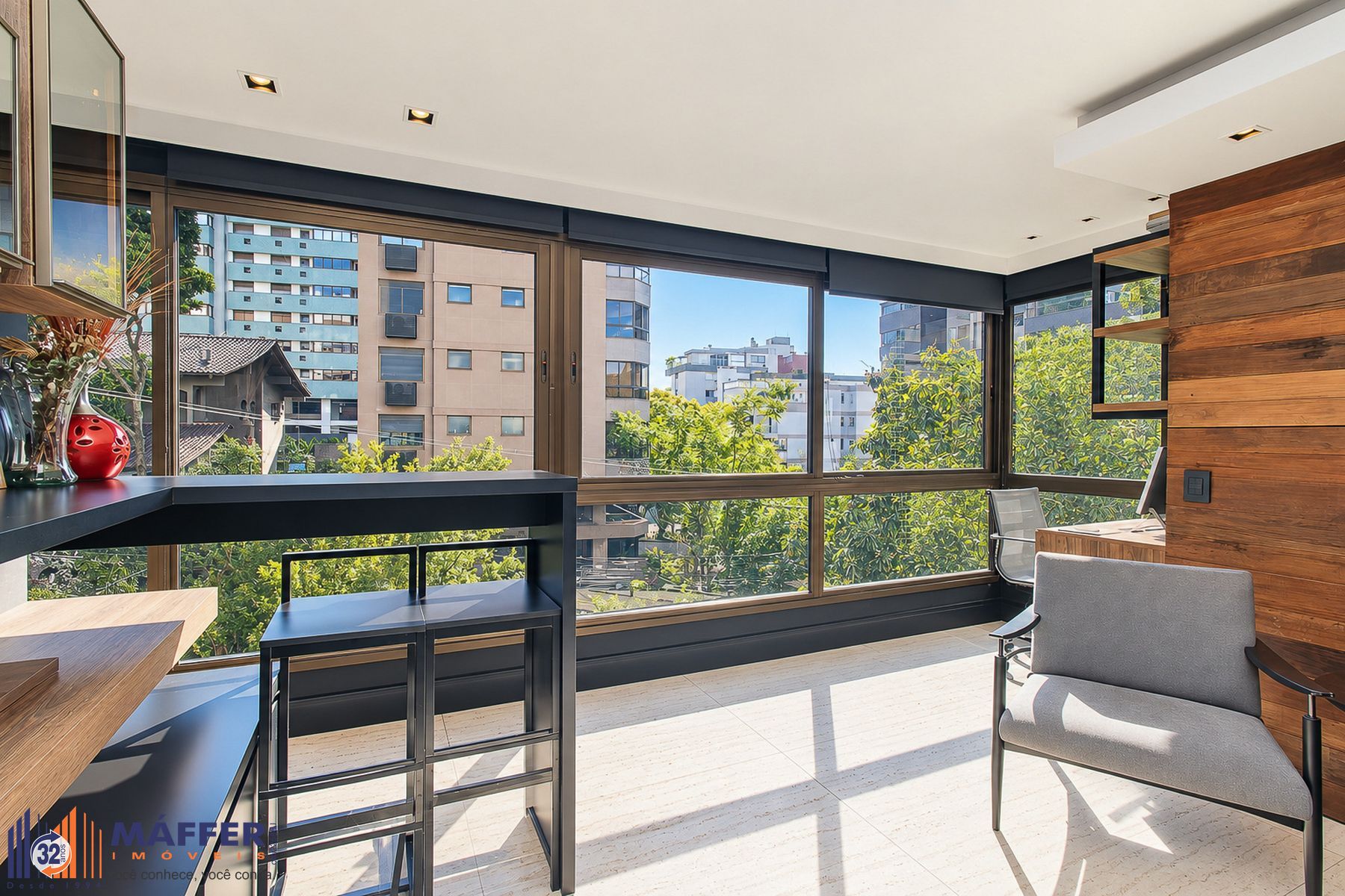 Apartamento na Rua Silva Jardim Mont'serrat