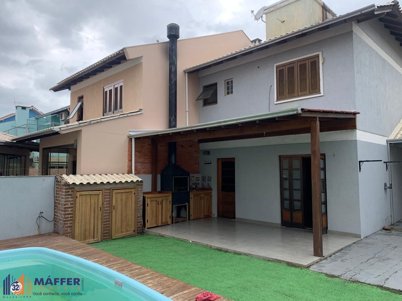 Casa em condomínio de 3 dormitórios e 1 vaga de garagem  em Canoas.