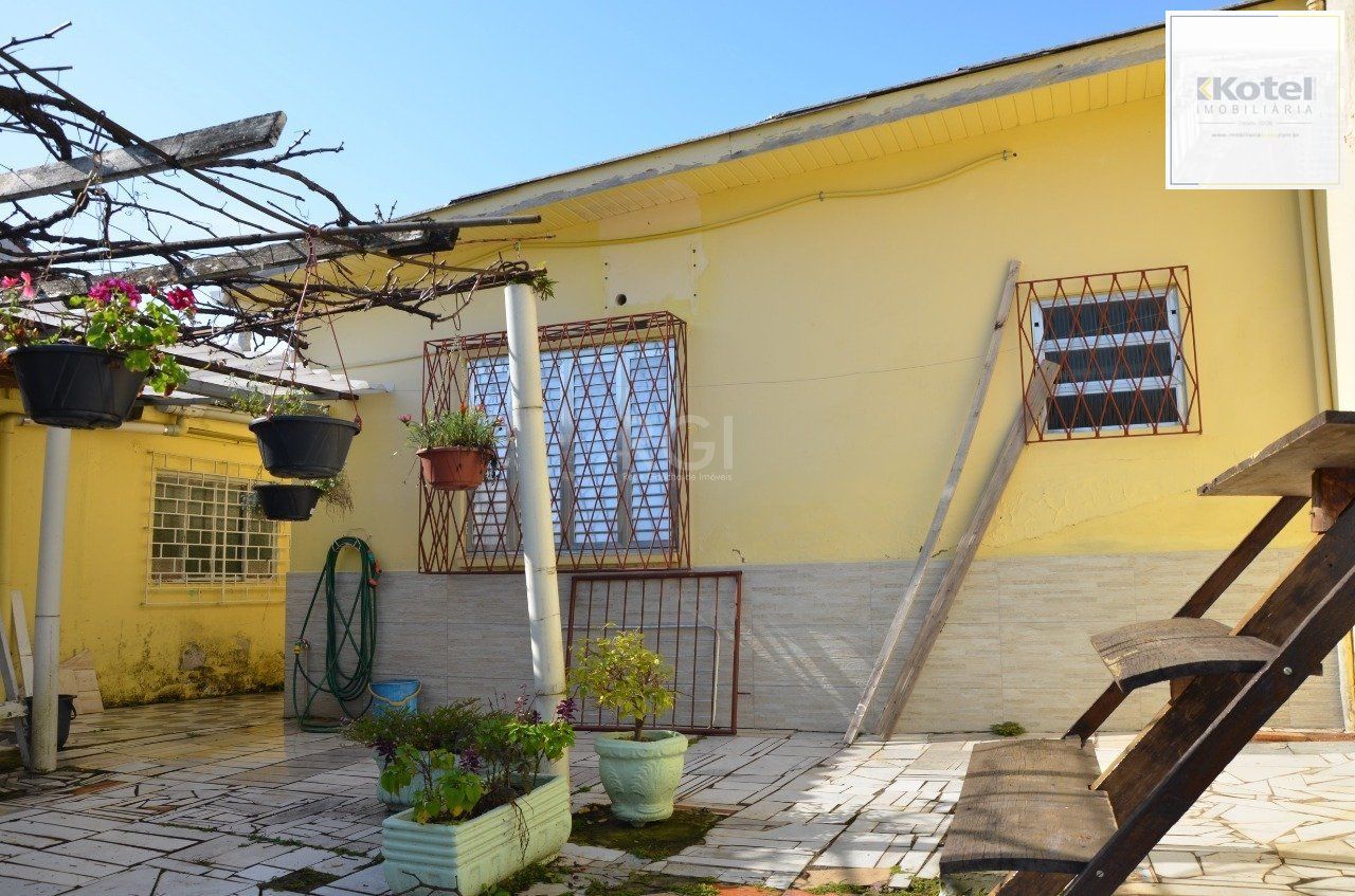 Casa Com 5 dormitórios no Bairro Partenon — foto 4