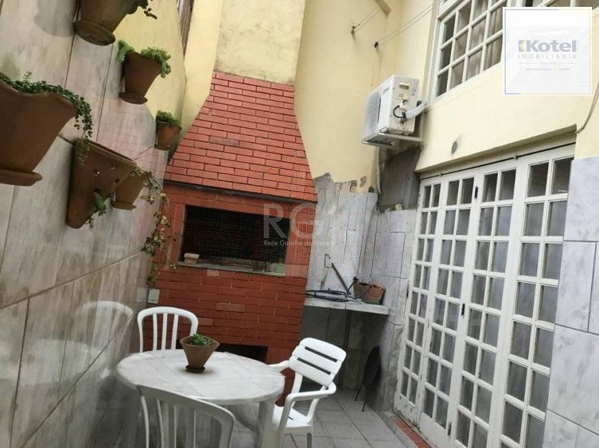 Casa 3 quartos à venda, 144m², Santa Maria Goretti - Porto Alegre
