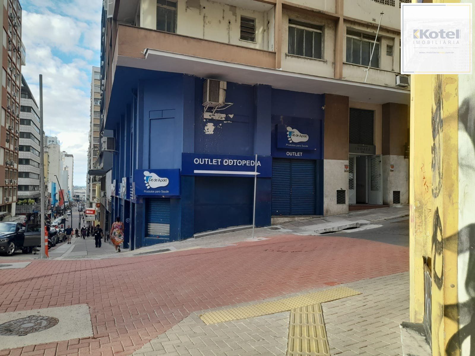 Apartamento com 3 dormitórios no bairro Centro Histórico