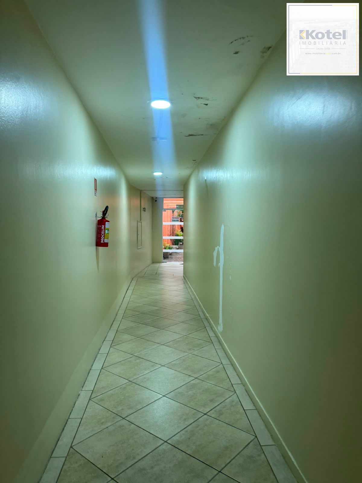 APARTAMENTO 2 DORM REFORMADO FRENTE ZAFFARI CIDADE BAIXA — foto 3