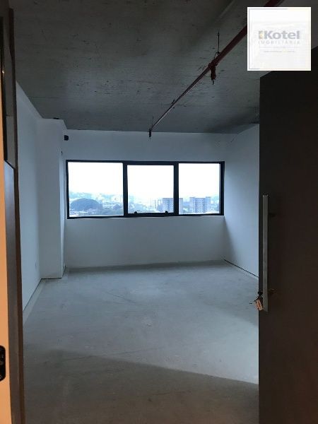 Sala comercial nova no Linked Teresópolis, junto ao Bourbon