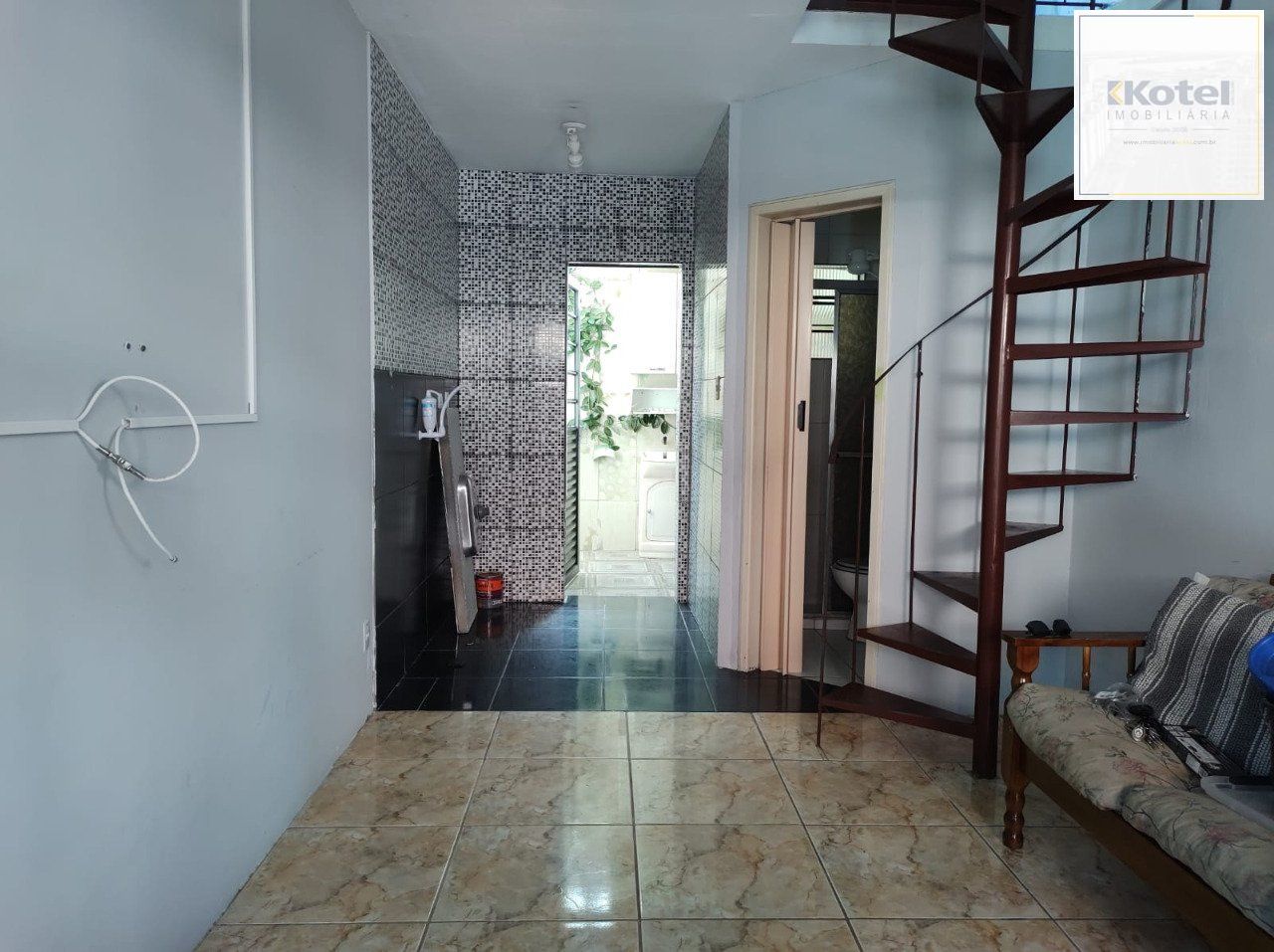 Casa Condominio para Venda - 36m², 2 dormitórios, 1 vaga - Guarujá, POA — foto 2
