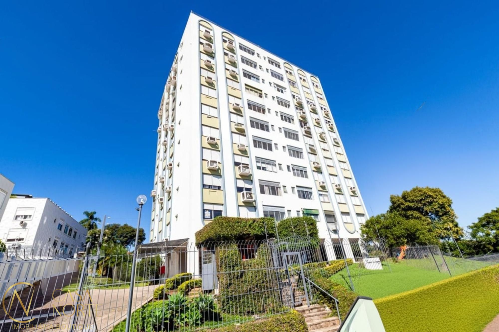 Apartamento à venda com 3 quartos, 106m², 1 suíte, 1 vaga, Rua Catumbi no bairro Medianeira em Porto Alegre