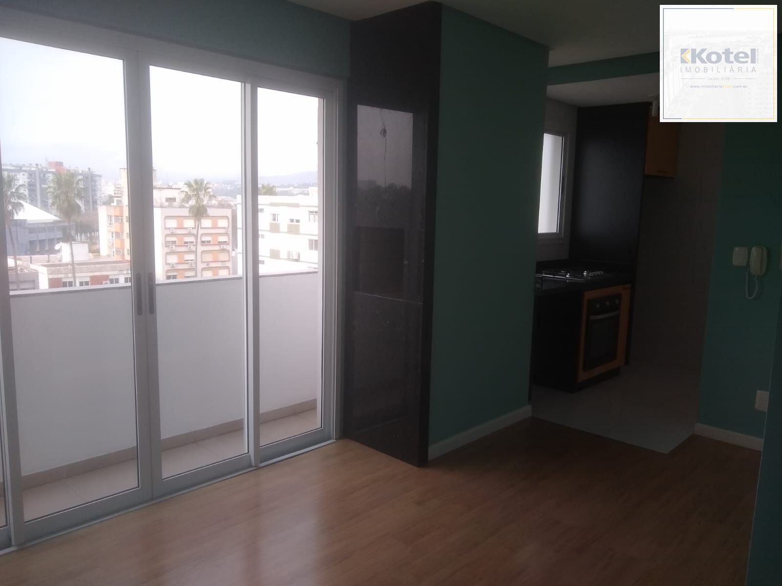 Apartamento 2 Dormitórios com Garagem à Venda no Menino Deus – Investidor | Porto Alegre