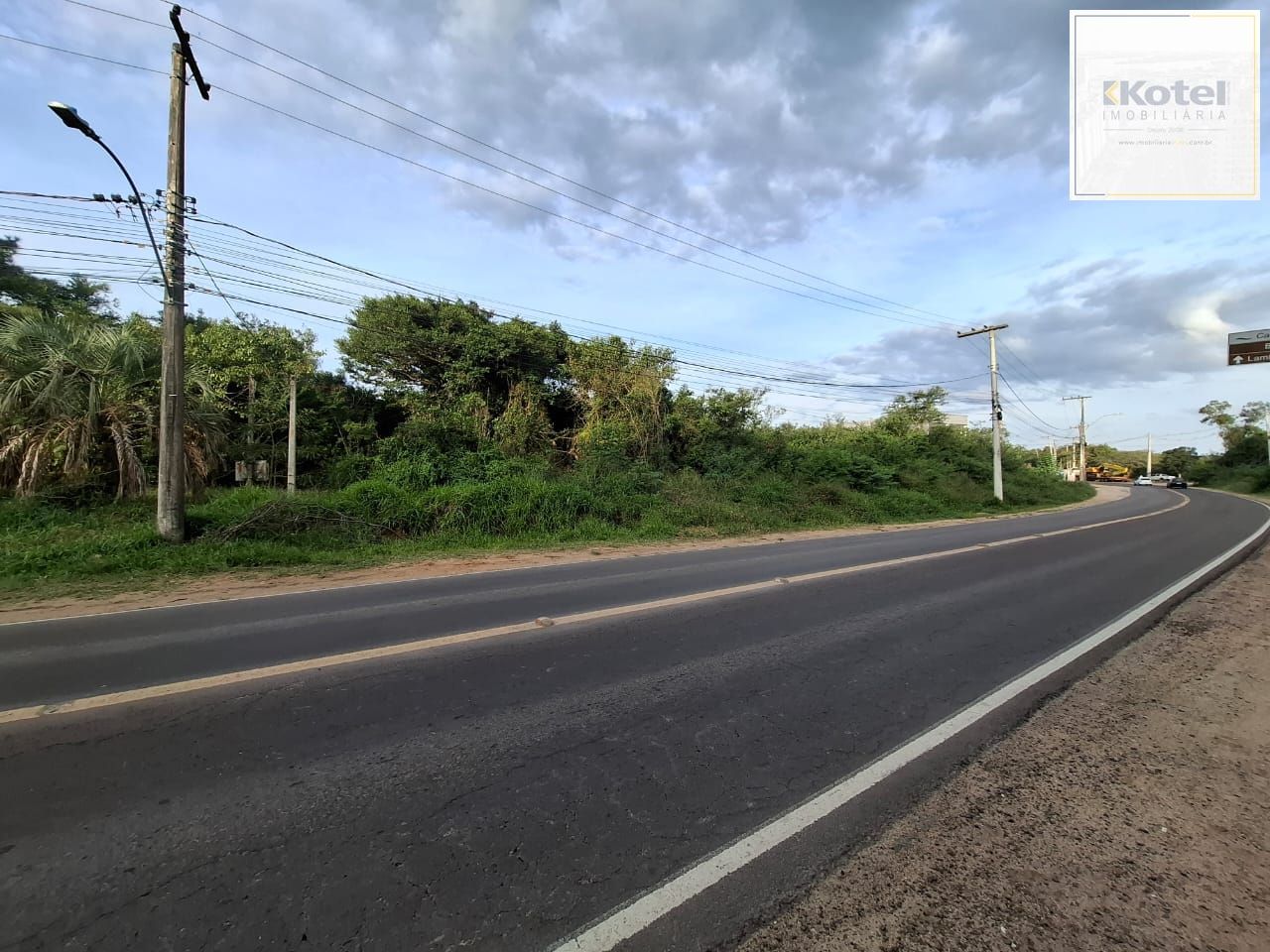 Terreno Av Edgar Pires de Castro medindo 7982,61m² — foto 3