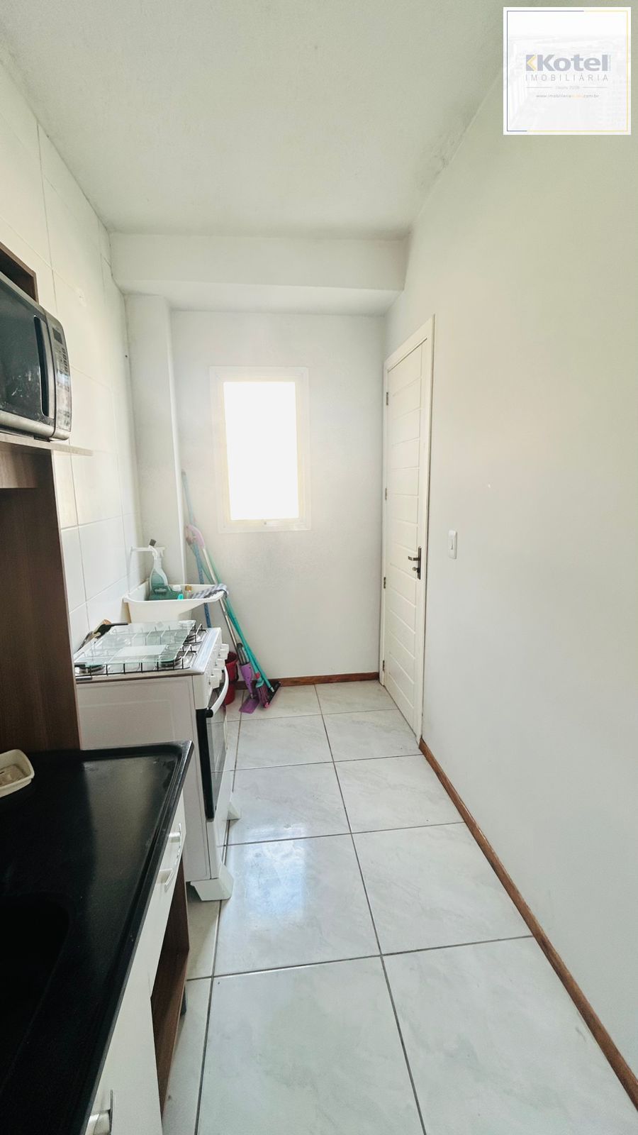 Apartamento 2 dormitórios com box e churrasqueira. — foto 4