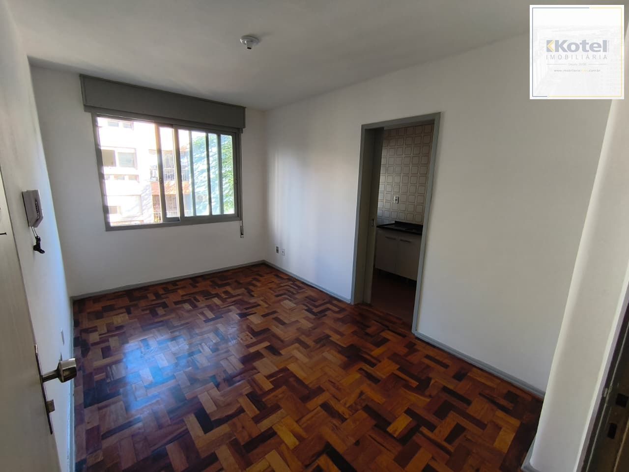 APARTAMENTO DE 1 DORMITÓRIO NO MENINO DEUS — foto 2