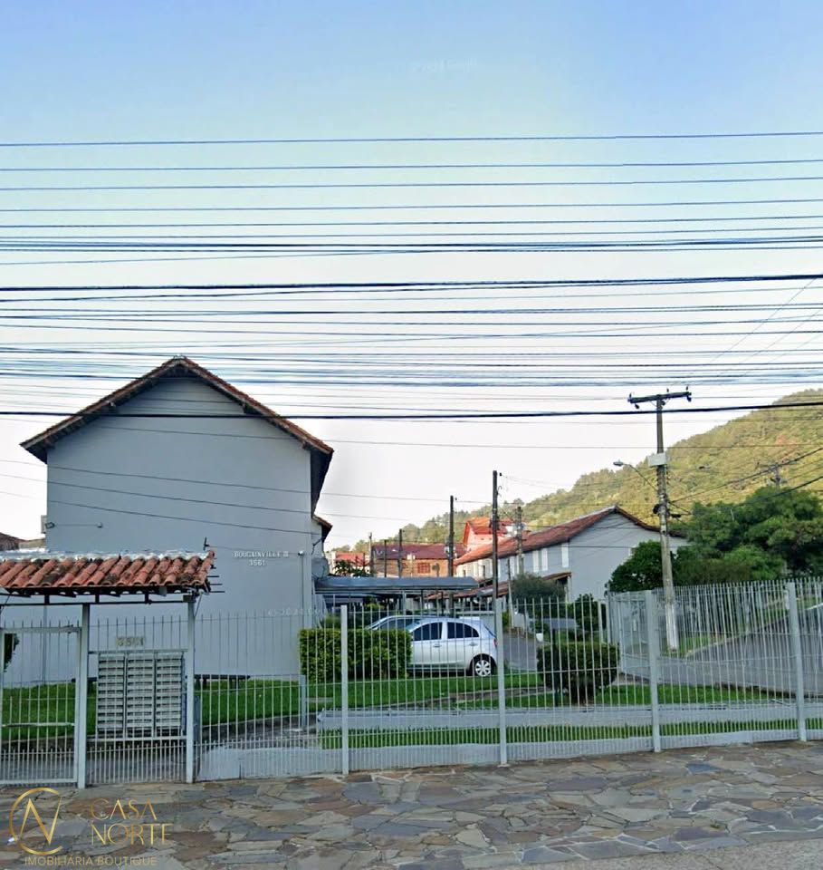 Sobrado à venda com 3 quartos, 85m², 1 suíte, 1 vaga, Avenida Juca Batista no bairro Hípica em Porto Alegre
