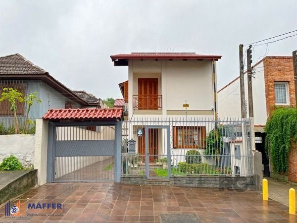 Casa, 3 quartos, 240 m² - Foto 1