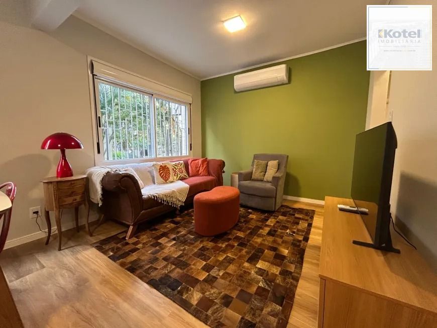 Apartamento com 83m², localizado no bairro Rio Branco em Porto ALegre/RS.