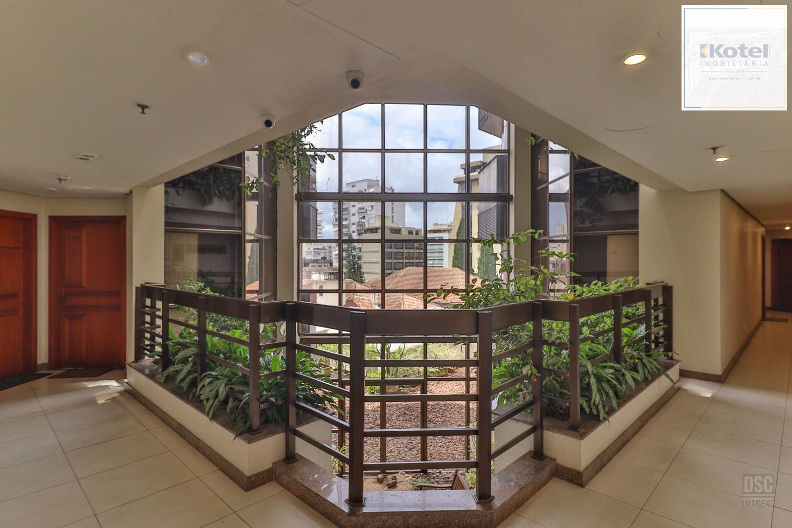 Sala comercial em um ponto excelente da Rua Padre Chagas.