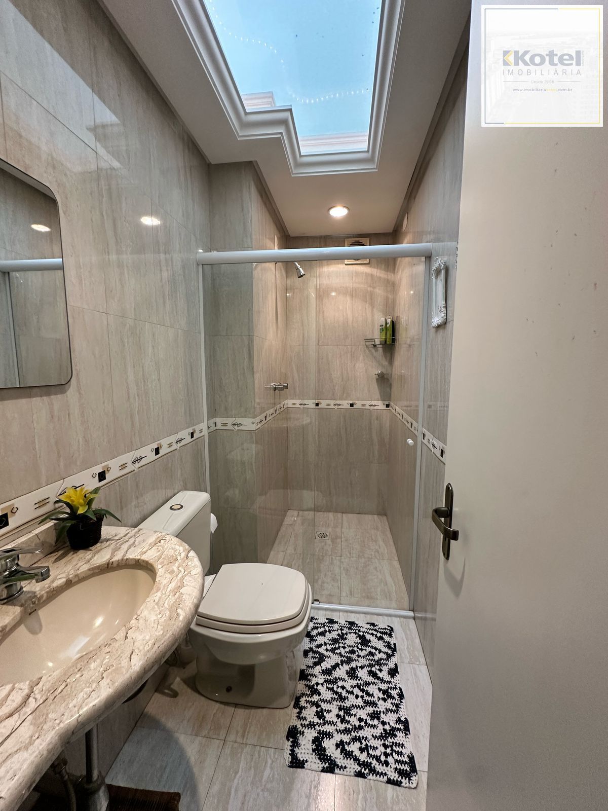 Casa 3 quartos à venda, 252m², Jardim Itu - Porto Alegre