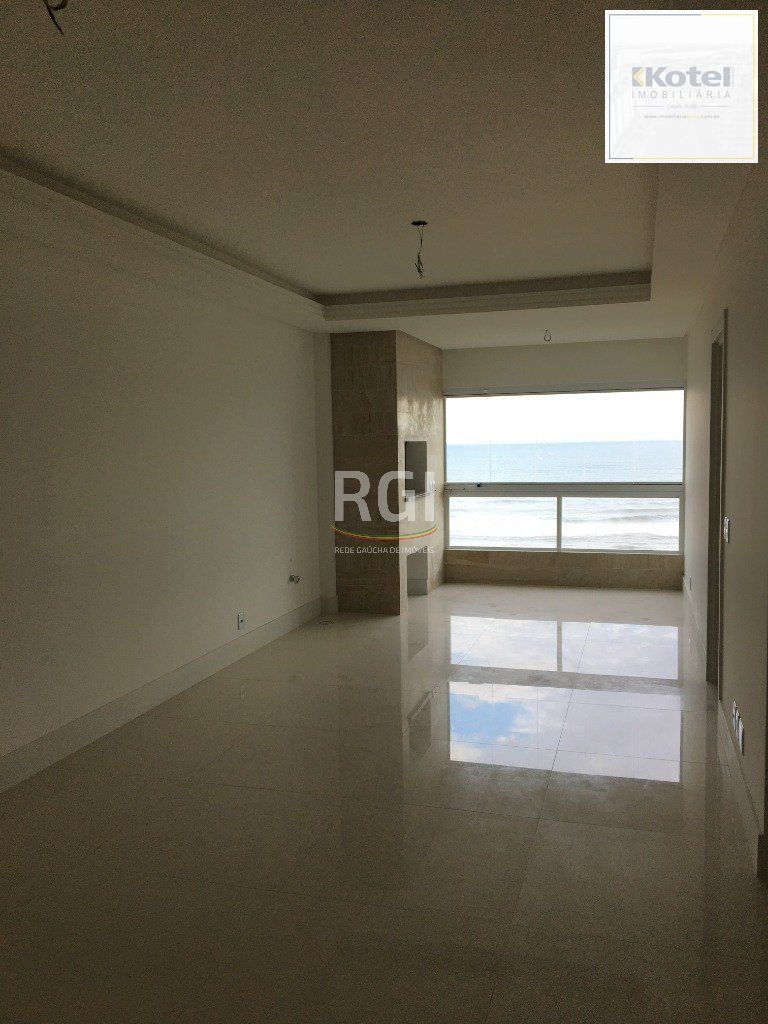 Apartamento para Venda - 83.37m², 3 dormitórios, sendo 2 suites, 2 vagas - Centro