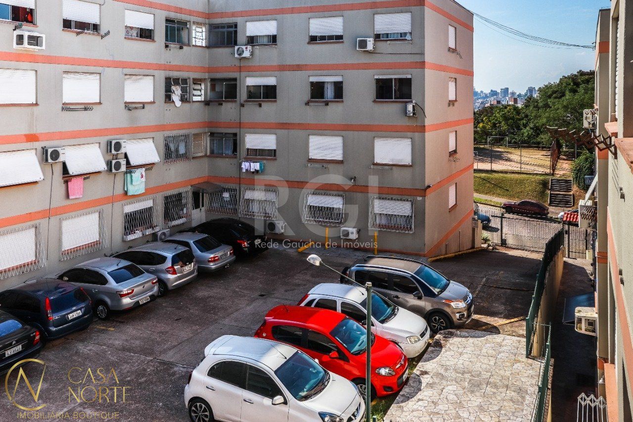 Apartamento à venda com 1 quarto, 32m², 1 vaga, Rua Engenheiro Fernando Mendes Ribeiro no bairro Santo Antônio em Porto Alegre