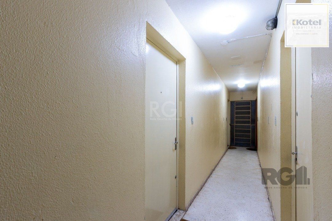 Apartamento de 1 dormitório, com vaga de garagem escriturada, próximo da Av. Otto Niemeyer. — foto 2