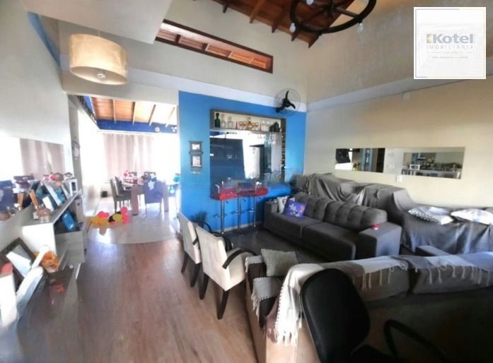 Casa de 4 quartos,suíte,churrasqueira no bairro Nonoai — foto 3