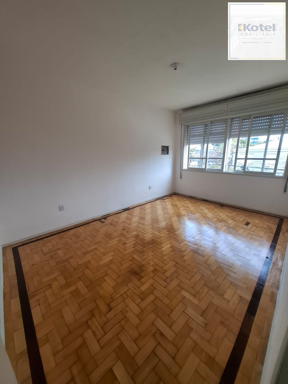 Apartamento com 108 metros privativos com 2 dormitórios na Rua Santa Cecilia.