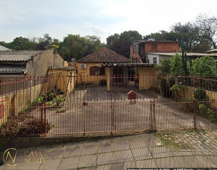 Casa à venda com 3 quartos, 180m², 1 suíte, 4 vagas, Rua Leopoldo Bettiol no bairro Jardim Sabará em Porto Alegre
