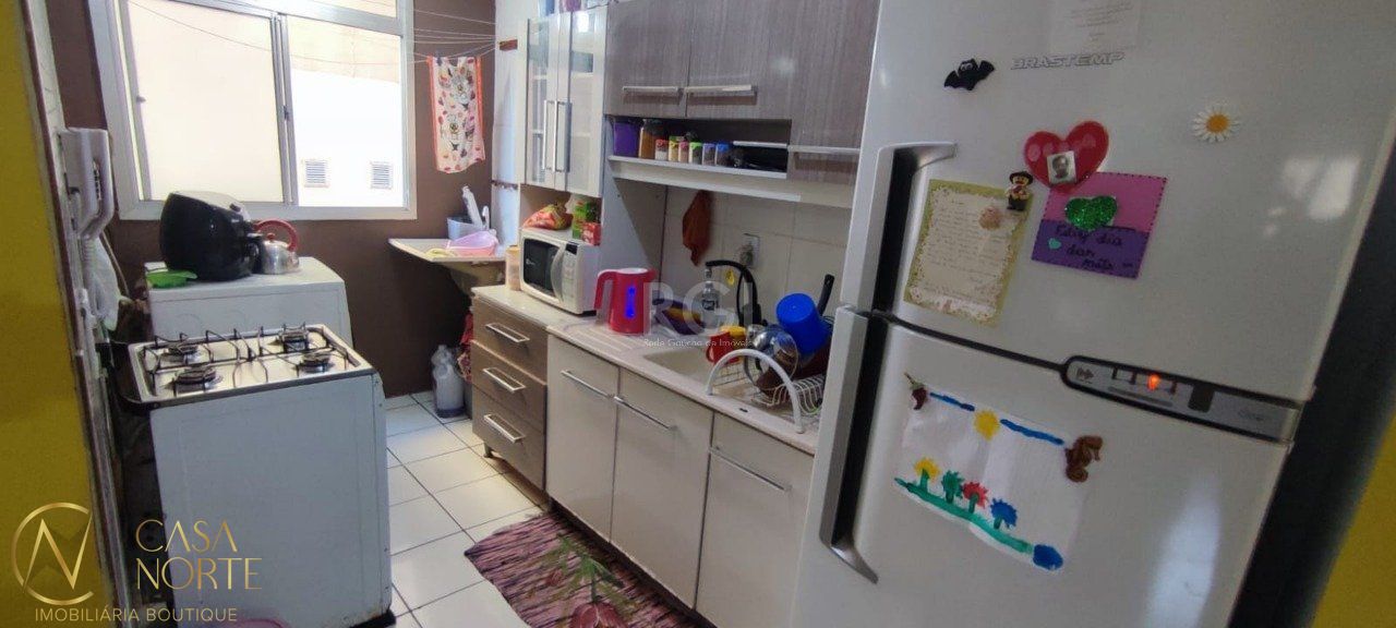 Apartamento à venda com 2 quartos, 49m², 1 vaga, Rua Portal dos Pinheiros no bairro Lomba do Pinheiro em Porto Alegre
