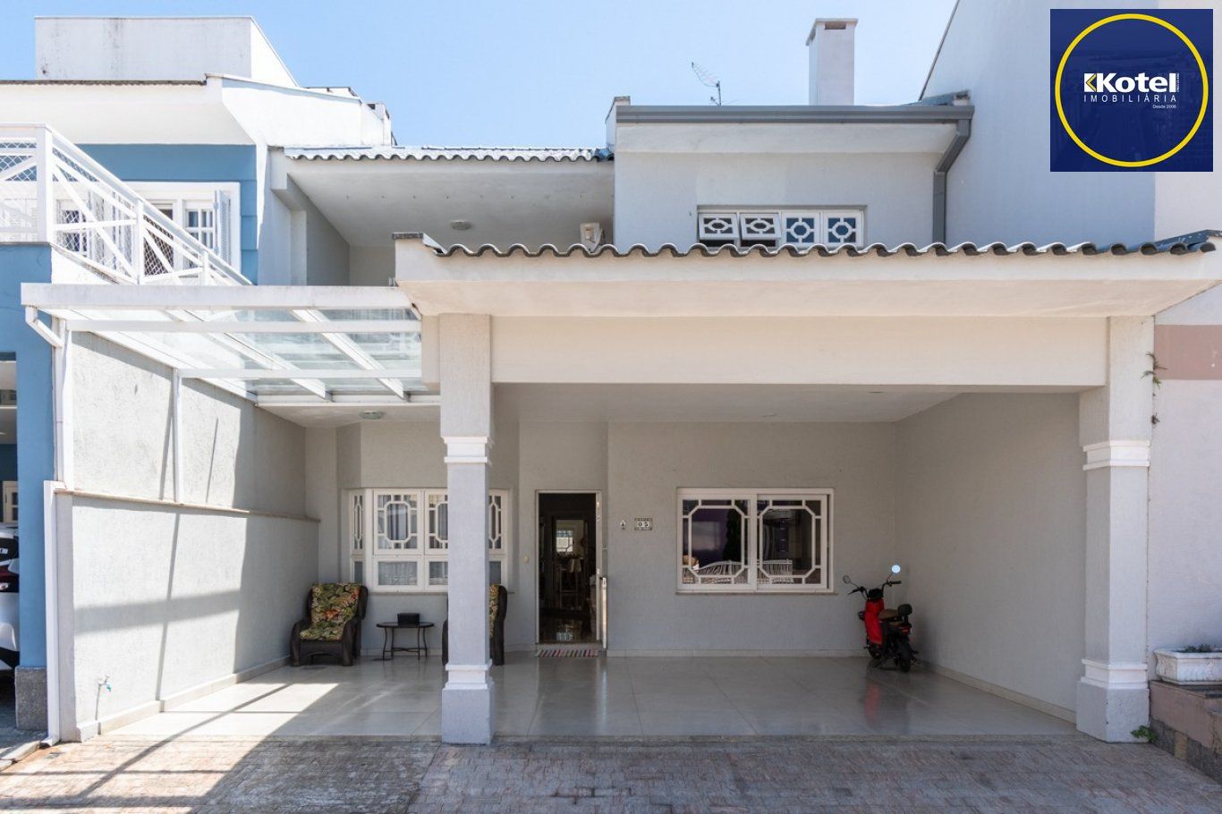 Casa Sobrado de 3 dormitórios com suíte, 2 vagas, piscina e sótão no Ecoville