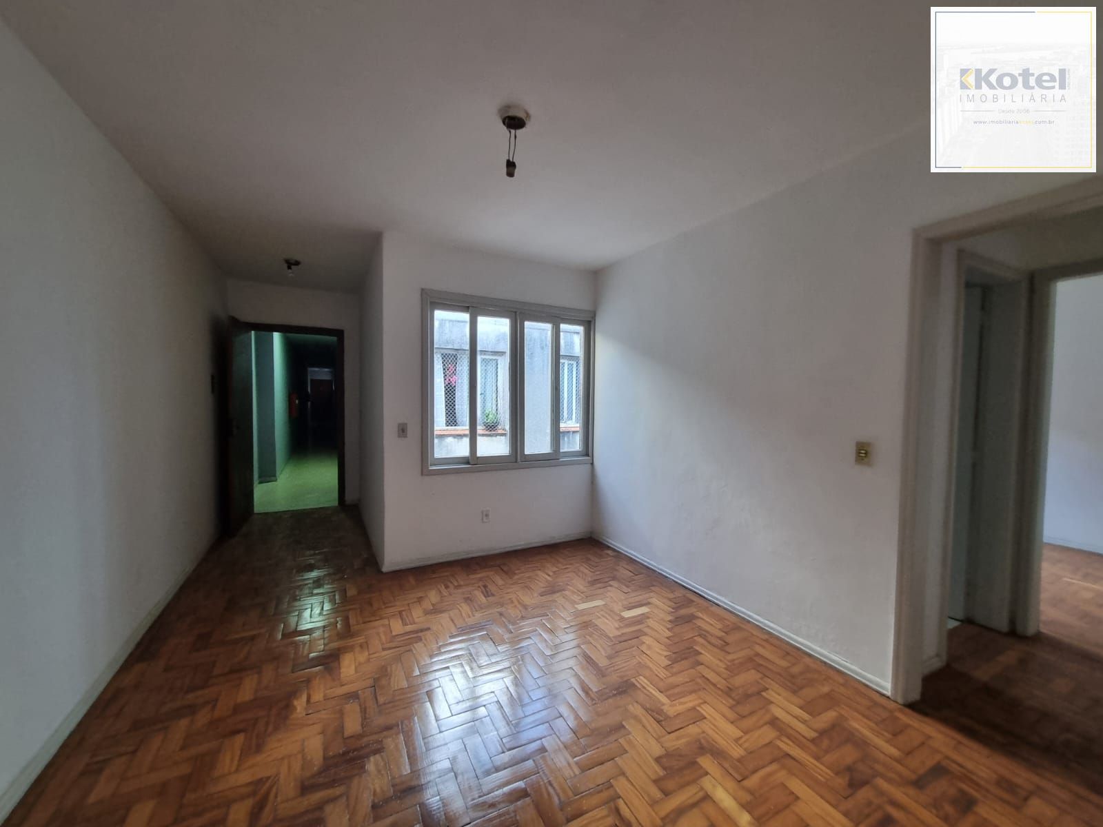 Apartamento de 1 dormitório a venda no Bairro Cidade Baixa — foto 2