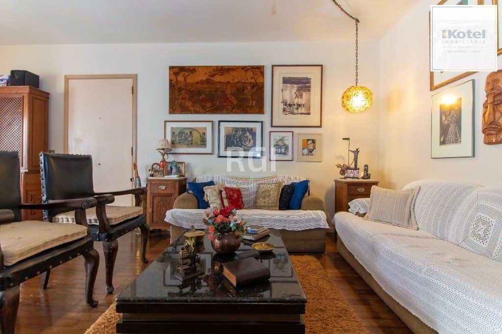 Cobertura para Venda - 240m², 3 dormitórios, sendo 1 suites, Rio Branco