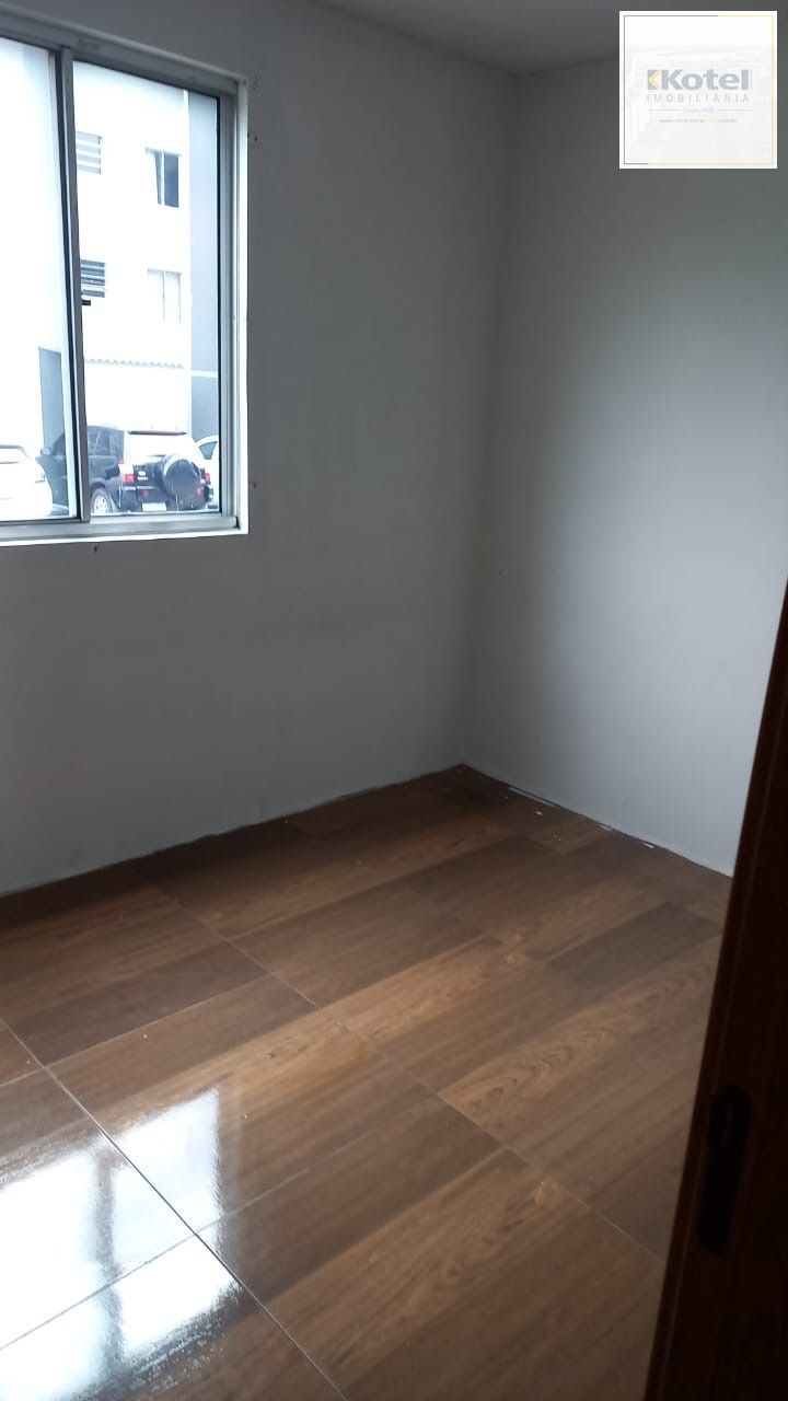 Apartamento Térreo 2 quartos com vaga no Bairro Jardim Leopoldina Porto Alegre — foto 2