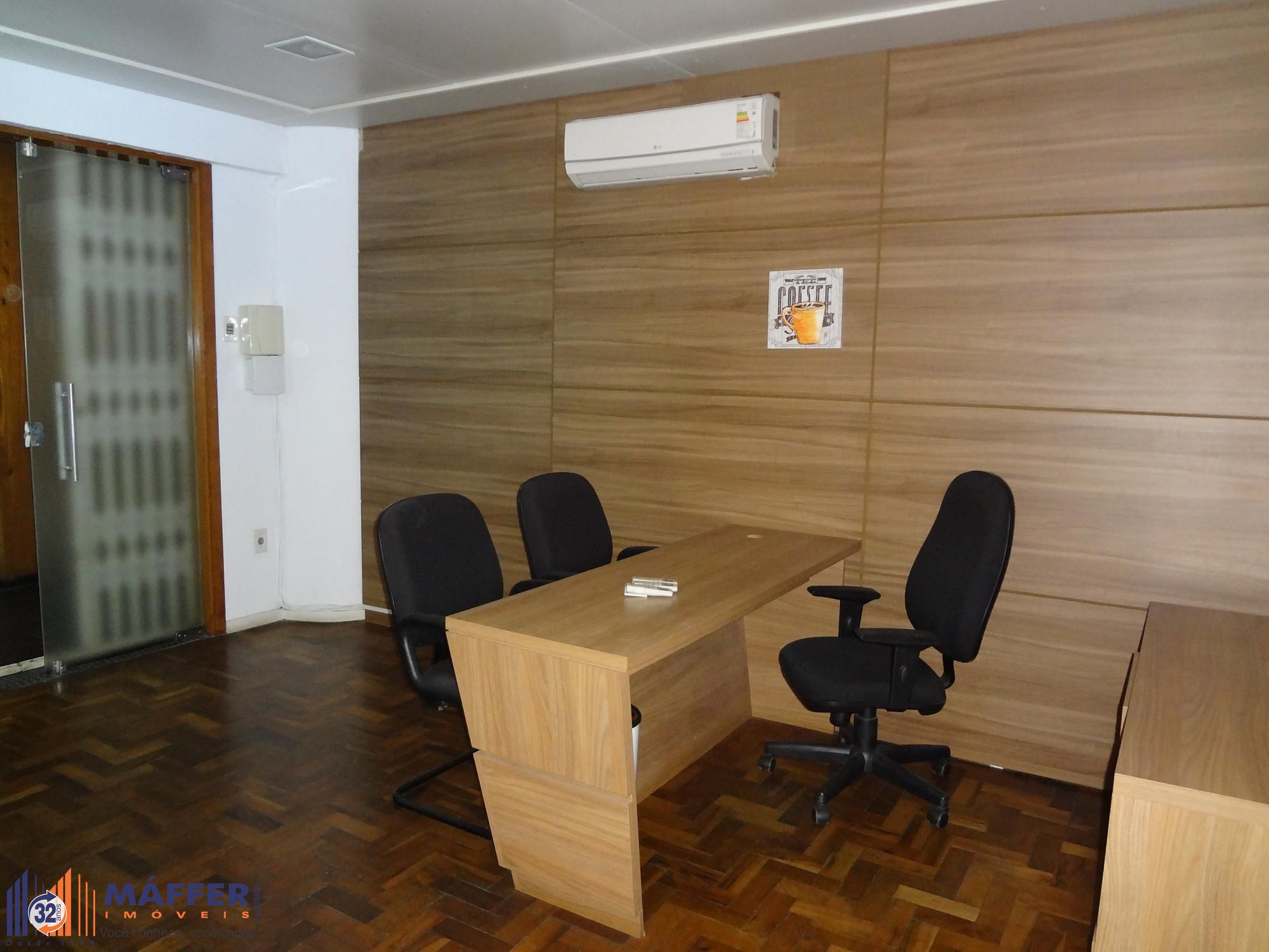 Sala Comercial Mobiliada 80m² – Centro, Prédio 24h com Rooftop