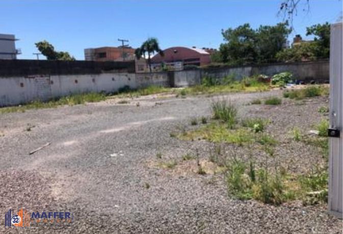 Terreno de esquina 847m²