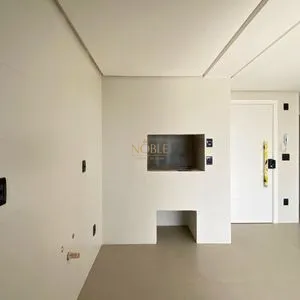 Apartamento com 72m², 2 dormitórios, 1 suíte, 1 vaga no Majestic Residencial em Torres para Comprar