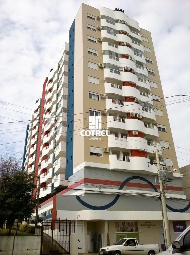 Apartamento 2 dormitórios com sacada e garagem no Bairro Centro