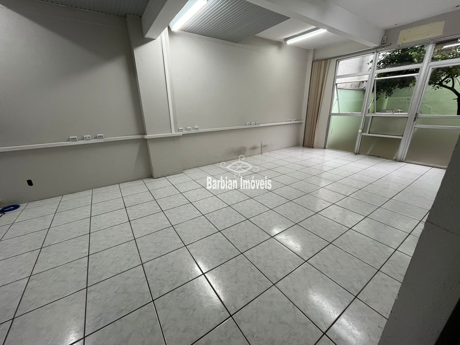Sala comercial à venda  no Centro - Santa Cruz do Sul, RS. Imóveis