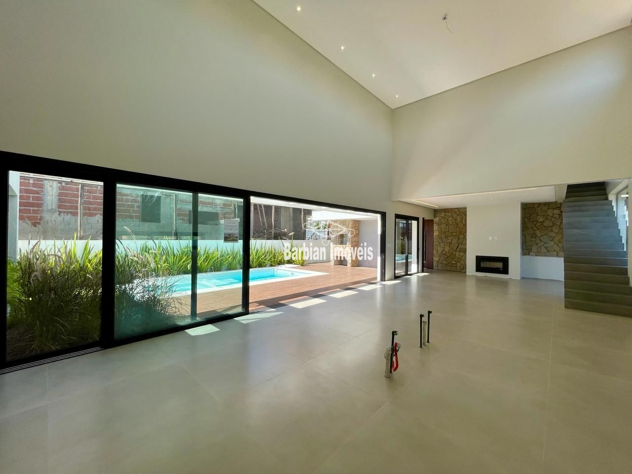 Casa, 3 quartos, 245 m² - Foto 4