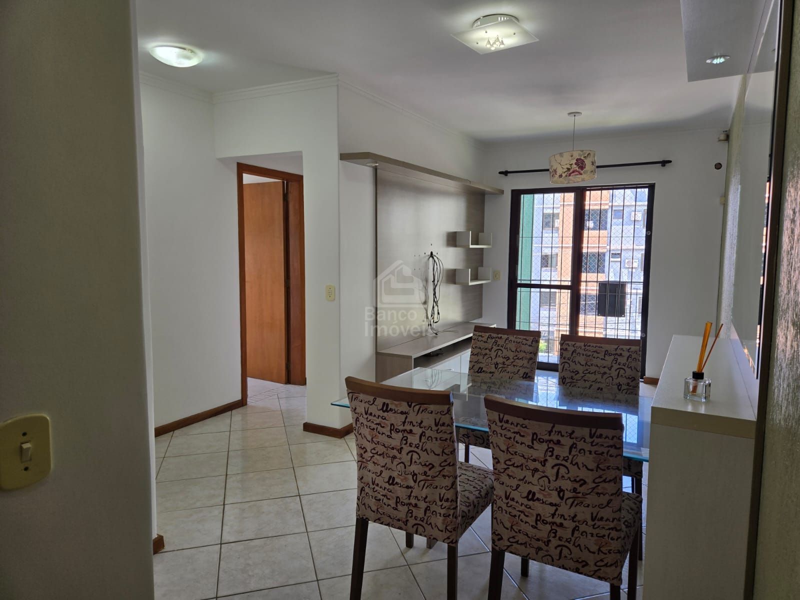 Apartamento para alugar  no Centro - Santa Maria, RS. Imóveis